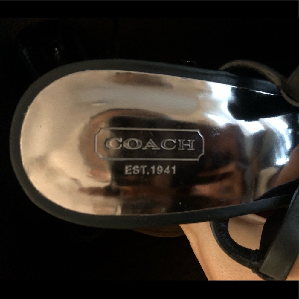 Coach Wedge - Picture 2 of 3